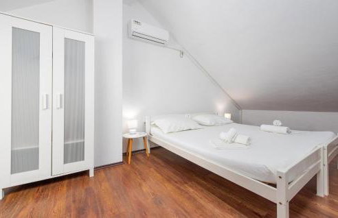 Nice Apartment In Lukovo Sugarje - Foto 37