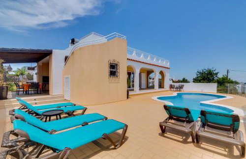 Villa Esmeralda - Photo 3