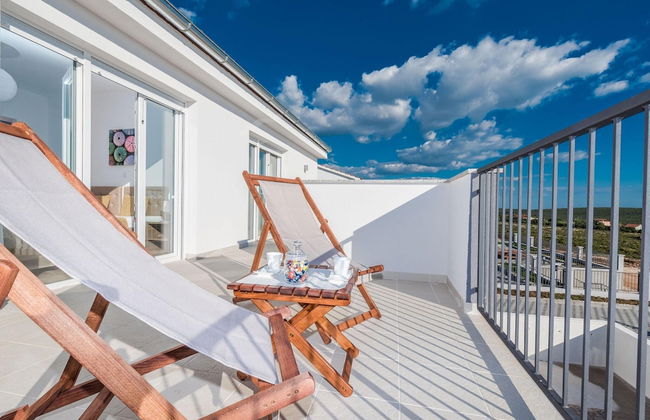 Comfort Villa With Swimming Pool and Terrace - Foto 28