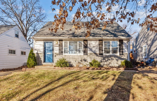 Metropolitan Escape I JZ Vacation Rentals - Photo 38