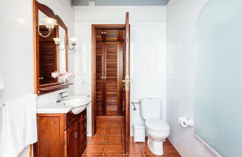 El Níspero - Foto 26