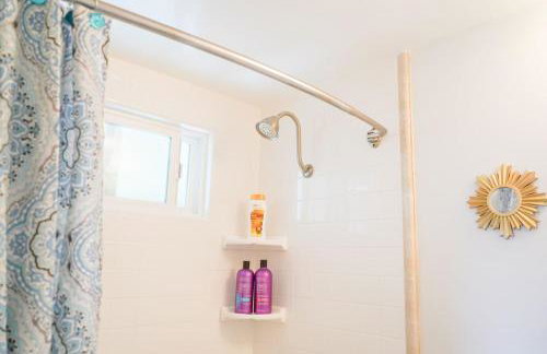 STUNNINGLY PERFECT Beach ALL NEW REMODEL Galore - Foto 11