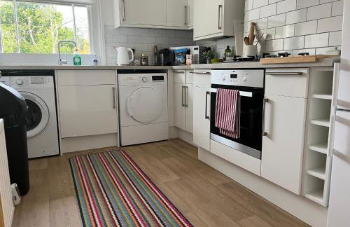 Tree Tops Apartment in Tunbridge Wells - Photo 28