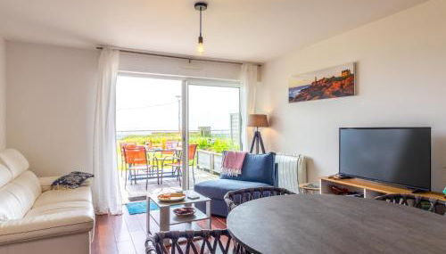 Pieds Dans L'eau Madame est Servie - Foto 4