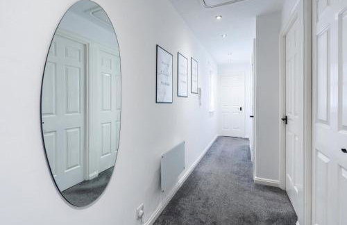 Cozy 2 Bed Apartment - Unlimited Wi-Fi - Free Parking - Sleeps 6 - By Old Trafford - Foto 7