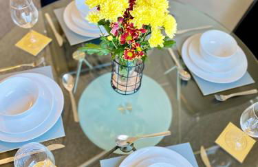 4 Single beds or 2 Doubles - FREE PARKING SPACES - SMART TV's - City Centre Spacious flat - Photo 6