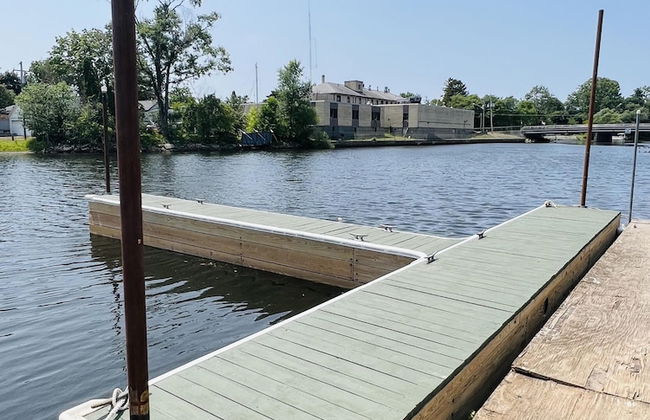 Riverfront Kayaks Bay Access Sleeps 15 - Foto 45