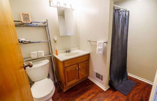 1 Bed Apt - Amazing Location 1 Block to Carson St - Foto 13