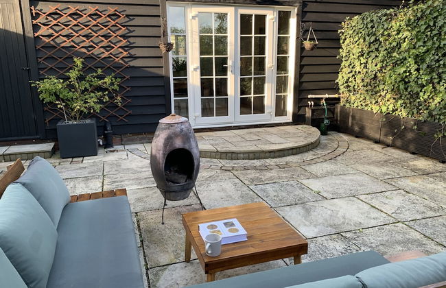 Pet Friendly With Enclosed Leafy Outdoor Space - Foto 8