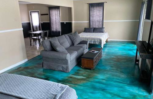 Riverfront Studio Cabin with Amazing View and Huge Yard - Foto 5