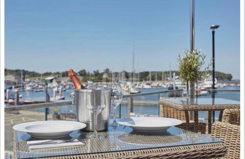 BAYVIEW self-catering coastal bungalow in rural West Wight - Photo 33