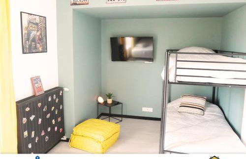 Little America - Appart Hôtel 3km Futuroscope - Foto 24