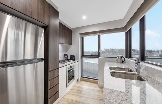 Meriton Suites Church Street, Parramatta - Photo 25