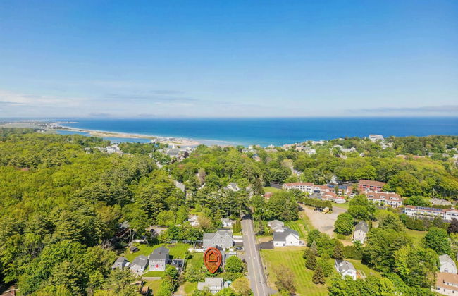 Ogunquit Village 4BR Walk to Beach, Dining & Town Center - Photo 1