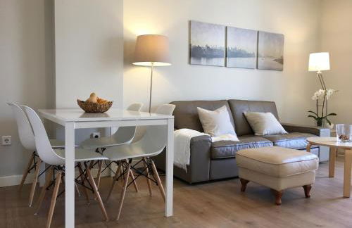 Diseño y confort junto a la catedral - Foto 9