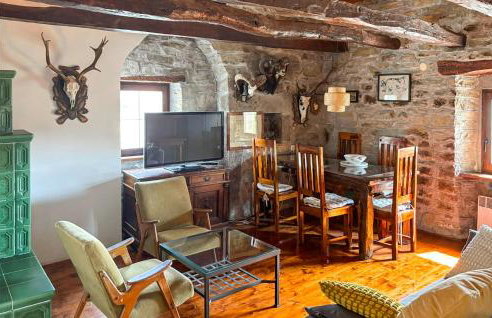 2 Bedroom Awesome Home In Buzet - Photo 8