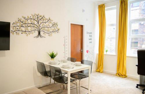 Autumn Breeze - 2BR - Sofa Bed - WiFi - Free Parking - Central - Didsbury - Photo 15