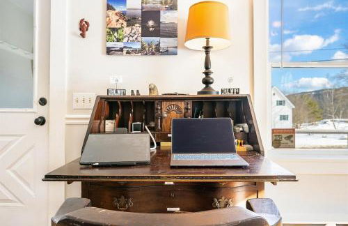 Updated 1900s Home with Fire Pit - Pet Friendly - Foto 14