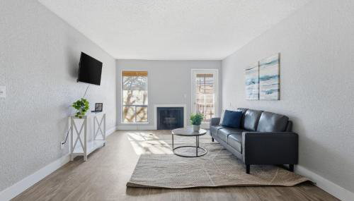 Comfortable stay near Kansas City attractions - Foto 3