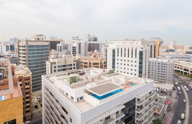 Stylish 1BR Apartment in Al Barsha Dubai - Photo 21