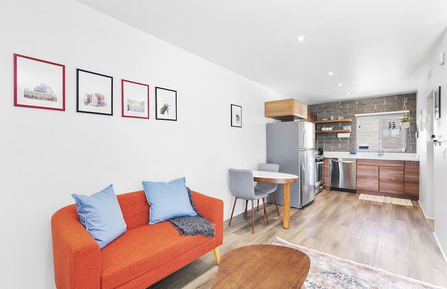 Modern Designer Studio with Pool - Foto 9