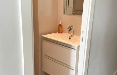 Cannes Old Port, SEAFRONT & SEAVIEWS new reversible air conditioning - Photo 36