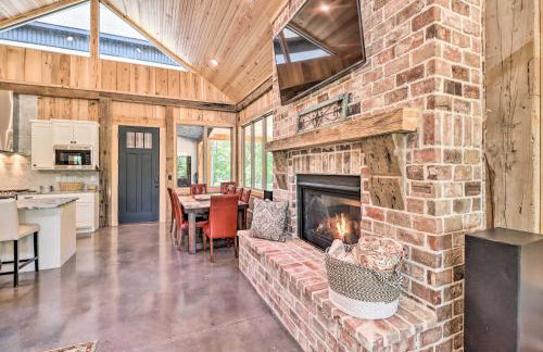 All-Encompassing Lakehouse with Modern Accents! - Foto 6