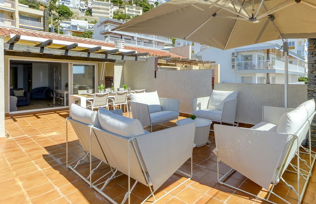 Apartment in Roses Near Rock Beach - Photo 19