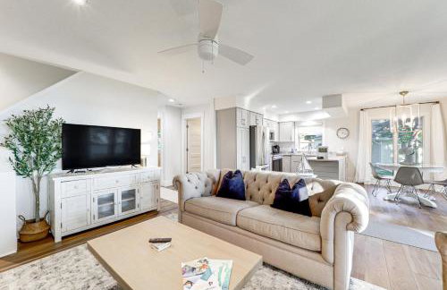 Scenic Cottage with Private Dock on Torch Lake - Foto 6