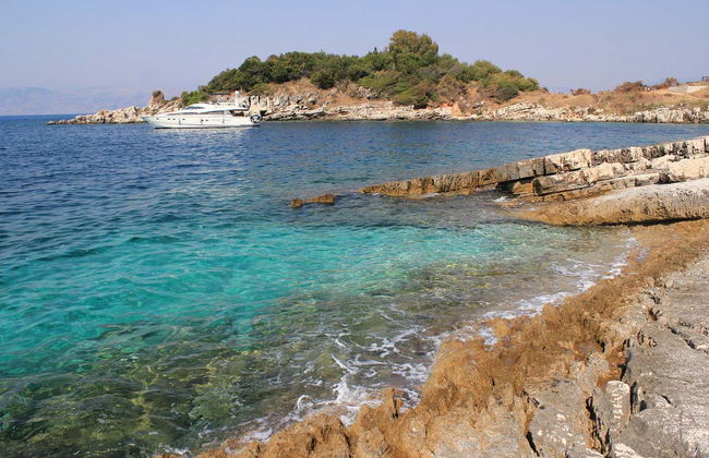Kassiopi Boat Trip - Photo 1