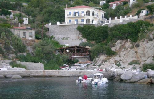 ZACHAROULA ROOMS 2 - Photo 12