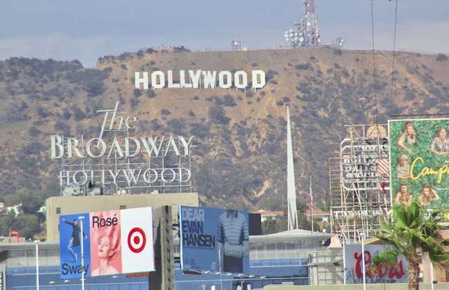 Los Angeles Deluxe Suites - 2 Bedrooms & 2 Bathrooms - Photo 16