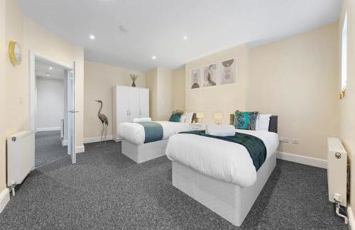Immaculate 2BR London Flat with King Bed-Parking Available-Sleeps 6-20 Percent OFF Off Long Stays! Perfect for Families, Contractors & Couples! - Foto 47
