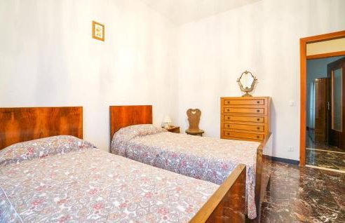 Lovely Home In Arnasco With Wifi - Photo 25