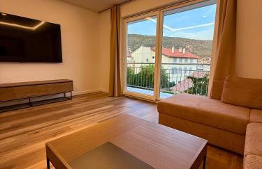 Villa Lungomare-Large Waterfront Apartment -Lungomare Promenade 6 - Foto 2