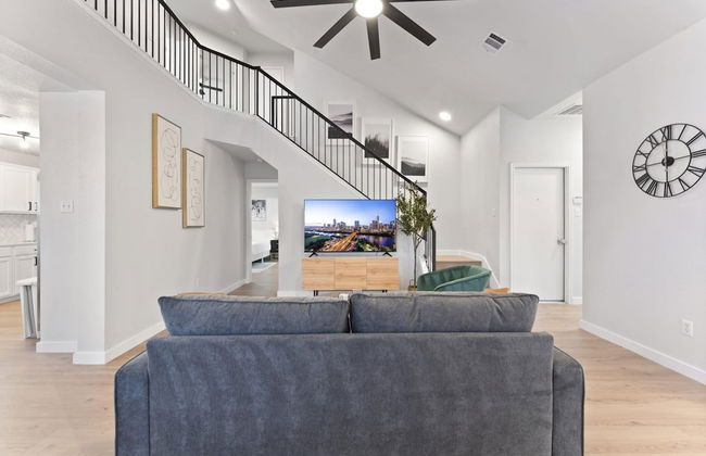 Remote Work Friendly King Beds Fast Wifi 3BR - Foto 32