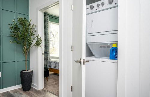 Luxe 1BR w Balcony in Downtown 542Blvd - Foto 14