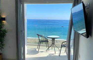 Playa Malagueta Vistas frontal al mar con 2 dormitorios - Photo 5