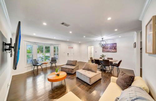 Charming 3BR with Ping-Pong and Spa! - Foto 12