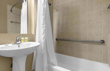 Book Your Summer Escape - TownHome by Disney! - Photo 23