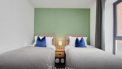 Stylish 5-bedroom Manchester Retreat Sleeps 9 by PureStay - Foto 4