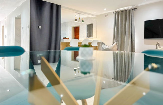 The Country Club - Photo 3