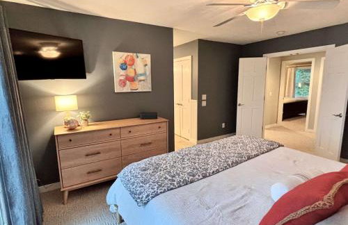 Spectacular Suttons Bay Stay - Game Room Kayaks Pizza Oven & More - Foto 67