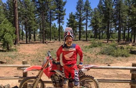 Adventure Awaits 3King Bed,2Bath Log Cabin in heart of Duck Creek Village! - Foto 31