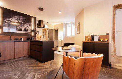 La suite du 21 - jacuzzi - sauna - centre ville - Foto 15