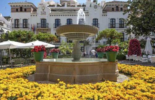 Luxurious South-facing 2 BDR Penthouse Vanian Gardens Estepona with Seaview - Gaya Alegia I - Photo 44