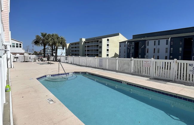 Luxurious Home with Theatre Room - Foto 37