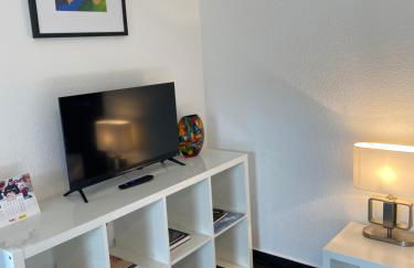 Preiswertes stilvolles Zimmer im privaten Haus mit großem schönem modernem Gemeinschaft Badenzimmer - Foto 19