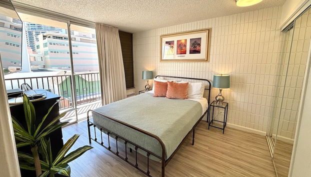 Bright Kalakauan Apartment 1 Bedroom Condo by RedAwning - Foto 2, Habitación