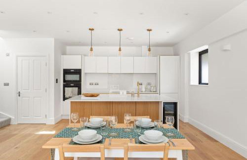 3 Bed House near Purley, by ARP Homes, Free Parking, Ideal for Long Stays & Insurance Bookings - Foto 13